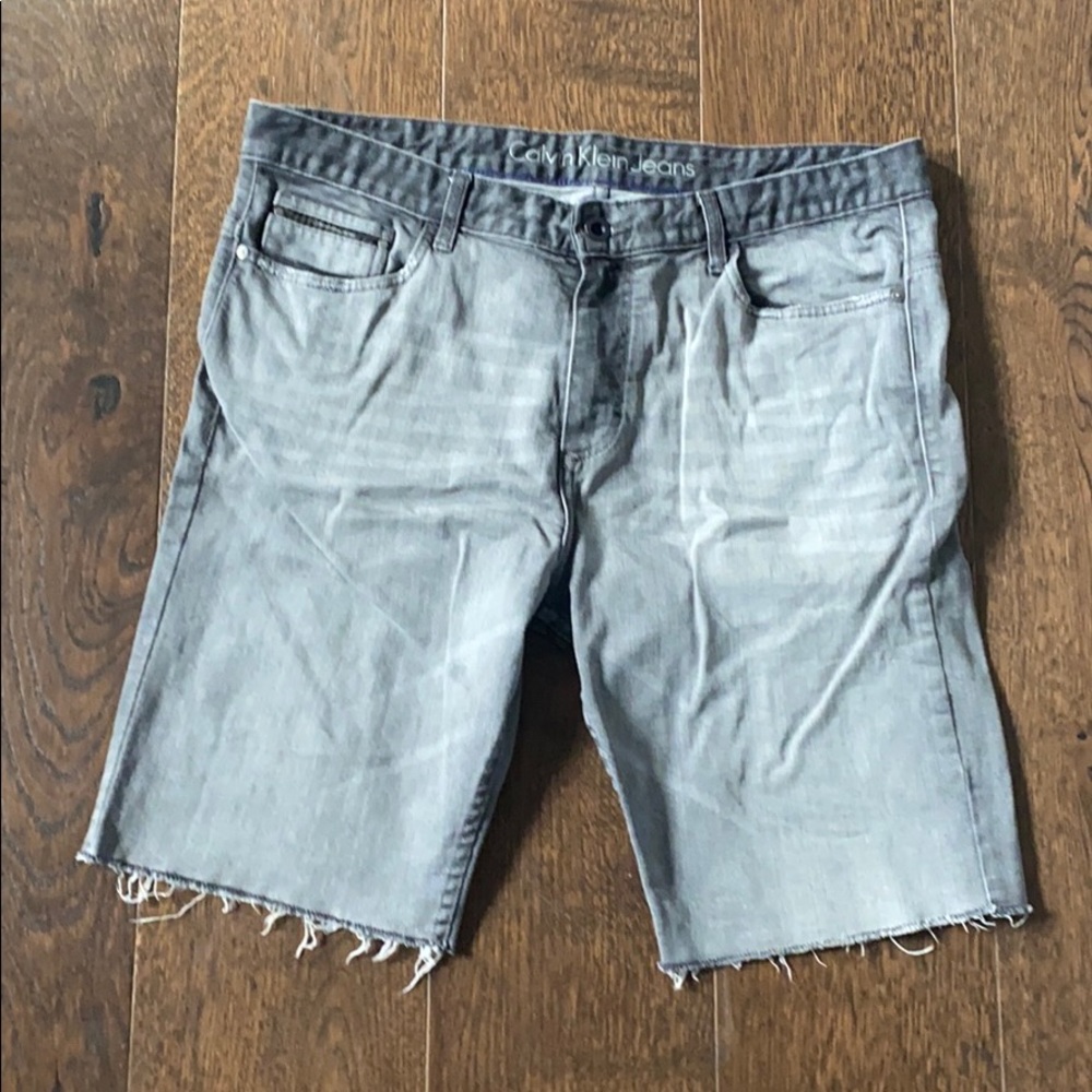 Calvin Klien stylish grey black jean shorts 38